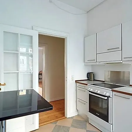 Perfect For Friends & Families In Charming Area Feriebolig København