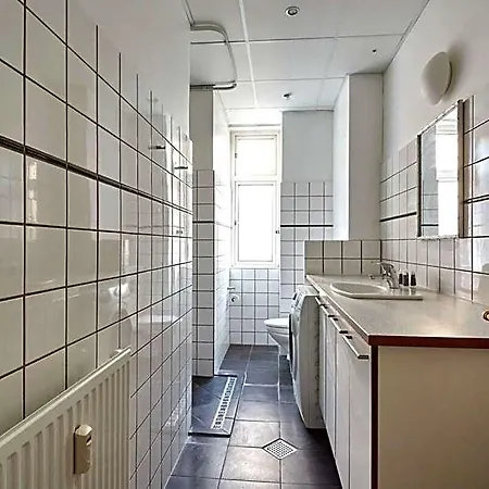 Perfect For Friends & Families In Charming Area Feriebolig København