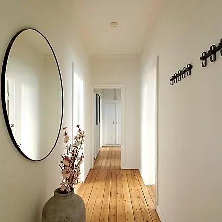Perfect For Friends & Families In Charming Area København